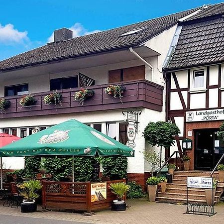 Landgasthof-Porta Schlitz Bagian luar foto